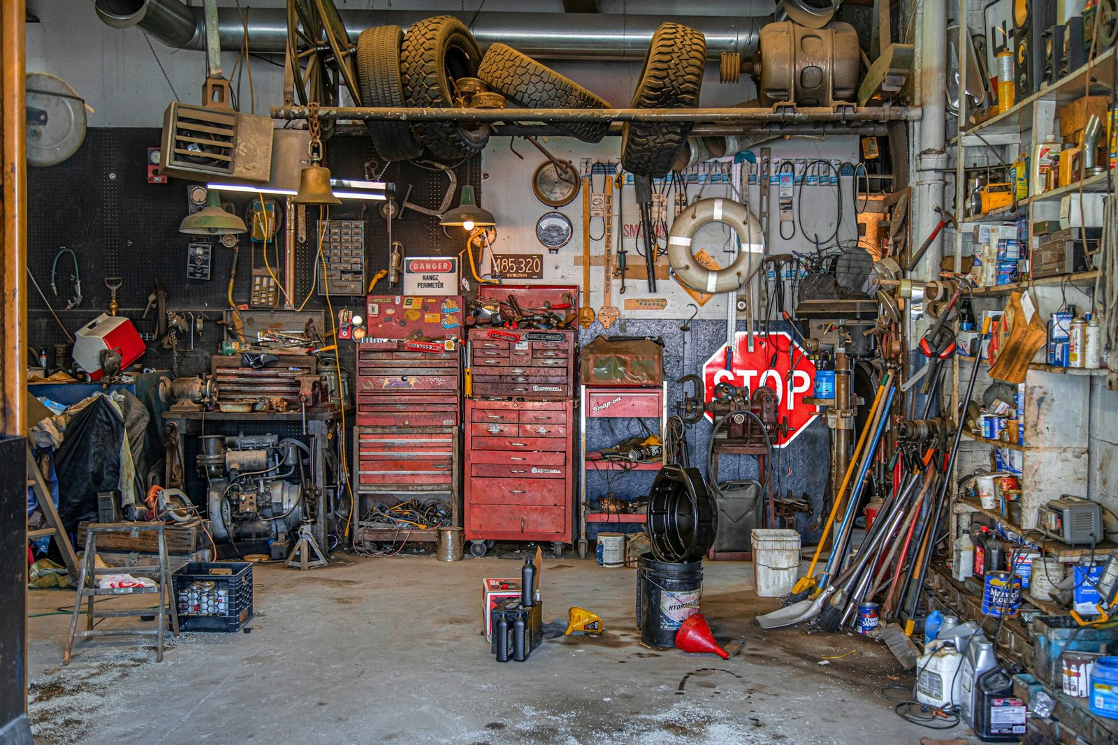 AutoCraft Garage & Workshop